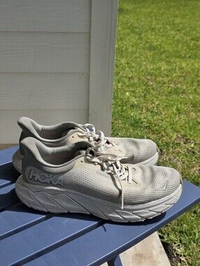 HOKA Arahi 7 Women's Running Shoes Size 9D Wide Beige Walking Sneakers